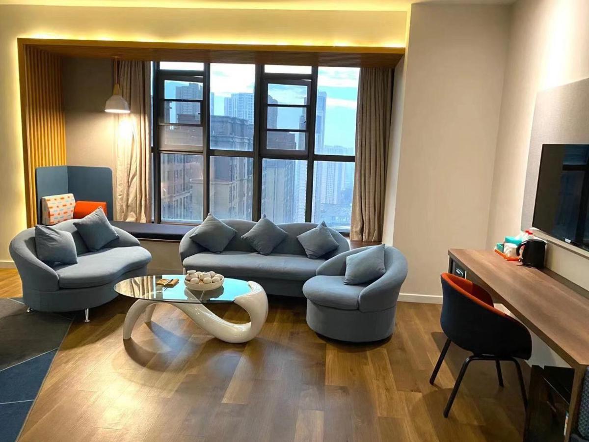 Holiday Inn Express - Wuhan Optical Valley By Ihg Eksteriør bilde