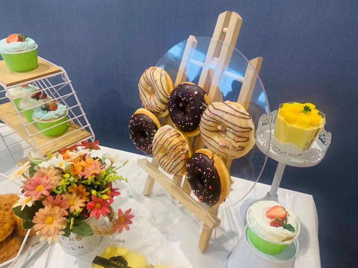 Holiday Inn Express - Wuhan Optical Valley By Ihg Eksteriør bilde
