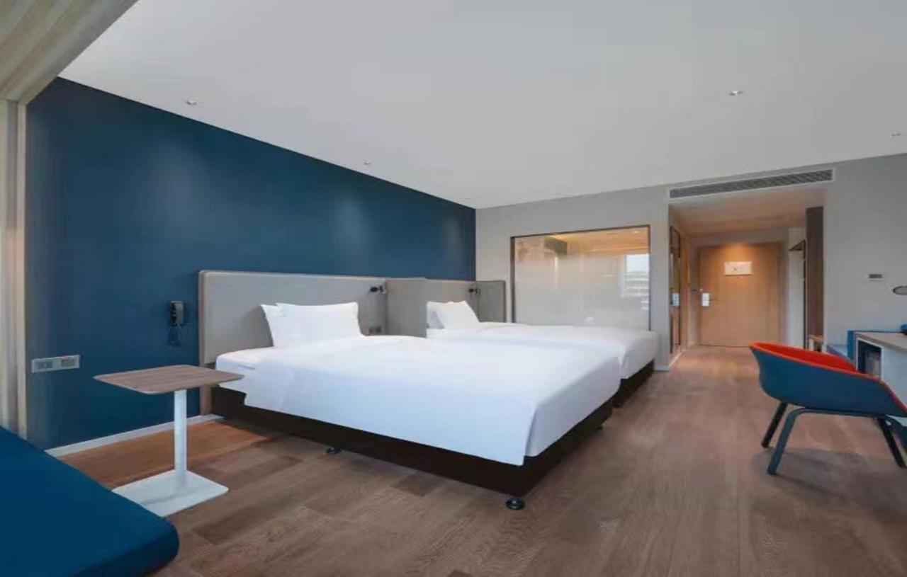 Holiday Inn Express - Wuhan Optical Valley By Ihg Eksteriør bilde