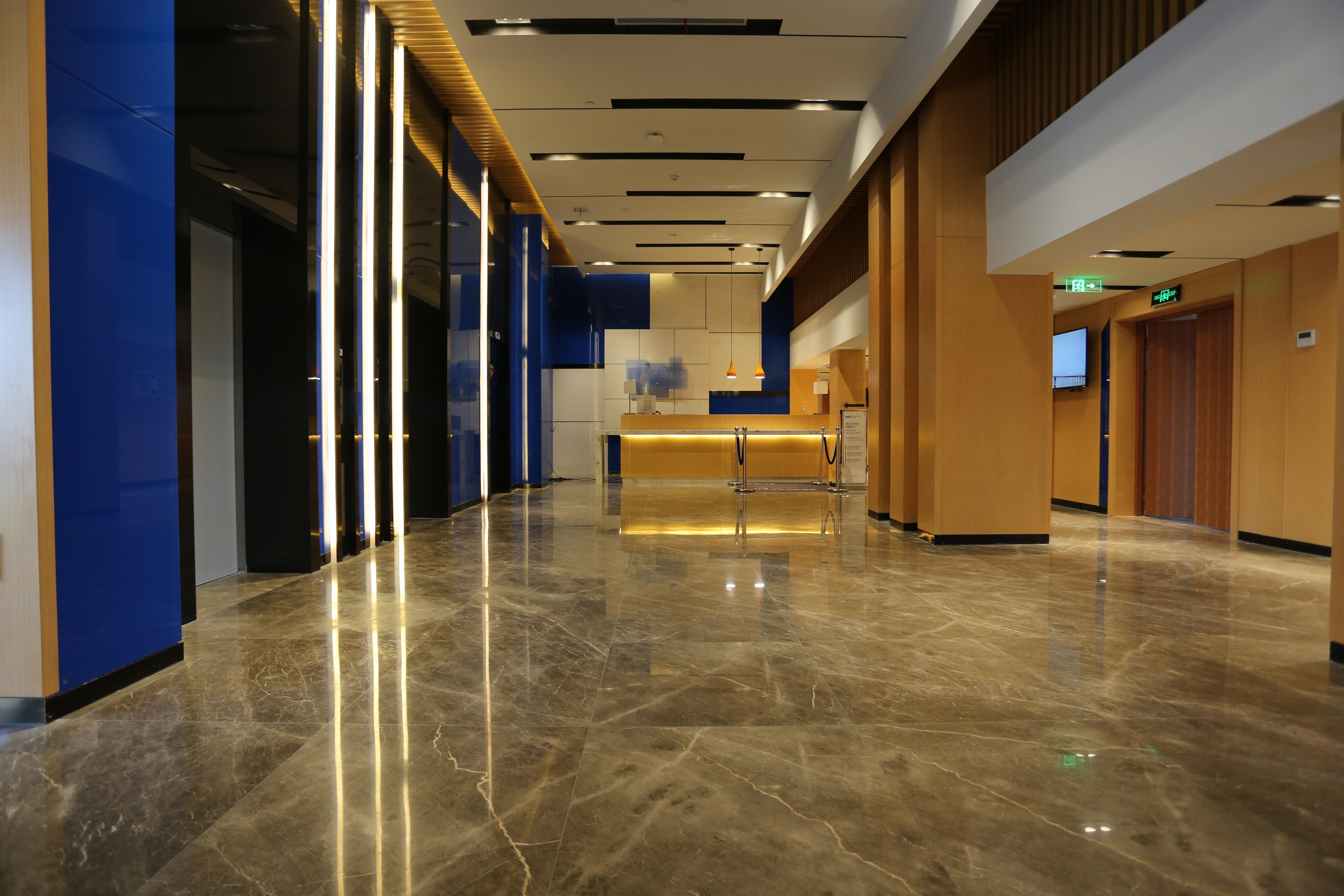 Holiday Inn Express - Wuhan Optical Valley By Ihg Eksteriør bilde